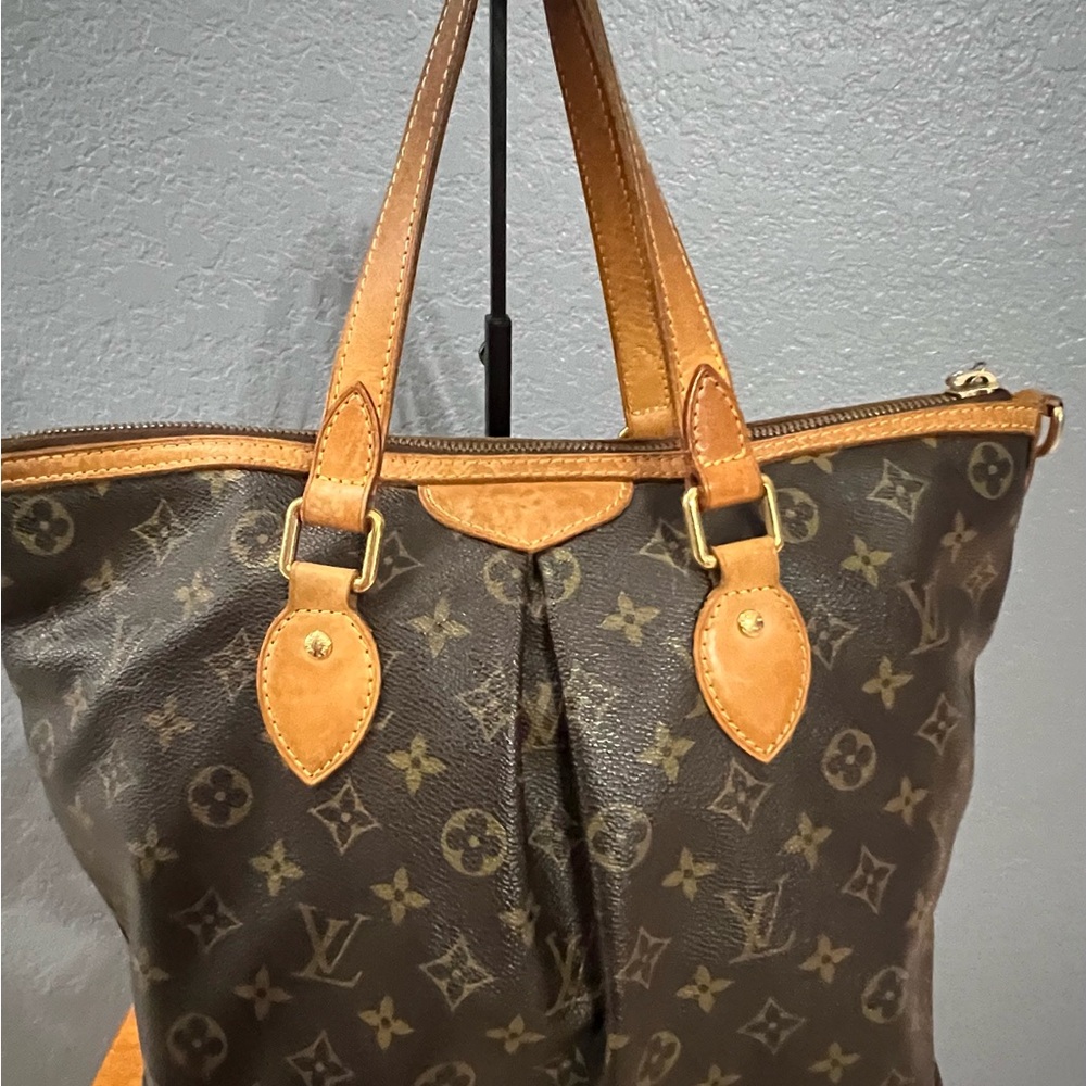 Authentic Louis Vuitton Palermo PM handbag - Picture 2 of 16